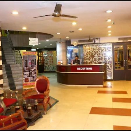 Hotel Ng Paradise Jagādhri Exteriér fotografie